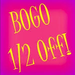 ⭐️I OFFER BOGO 1/2 ON ALL ITEMS⭐️